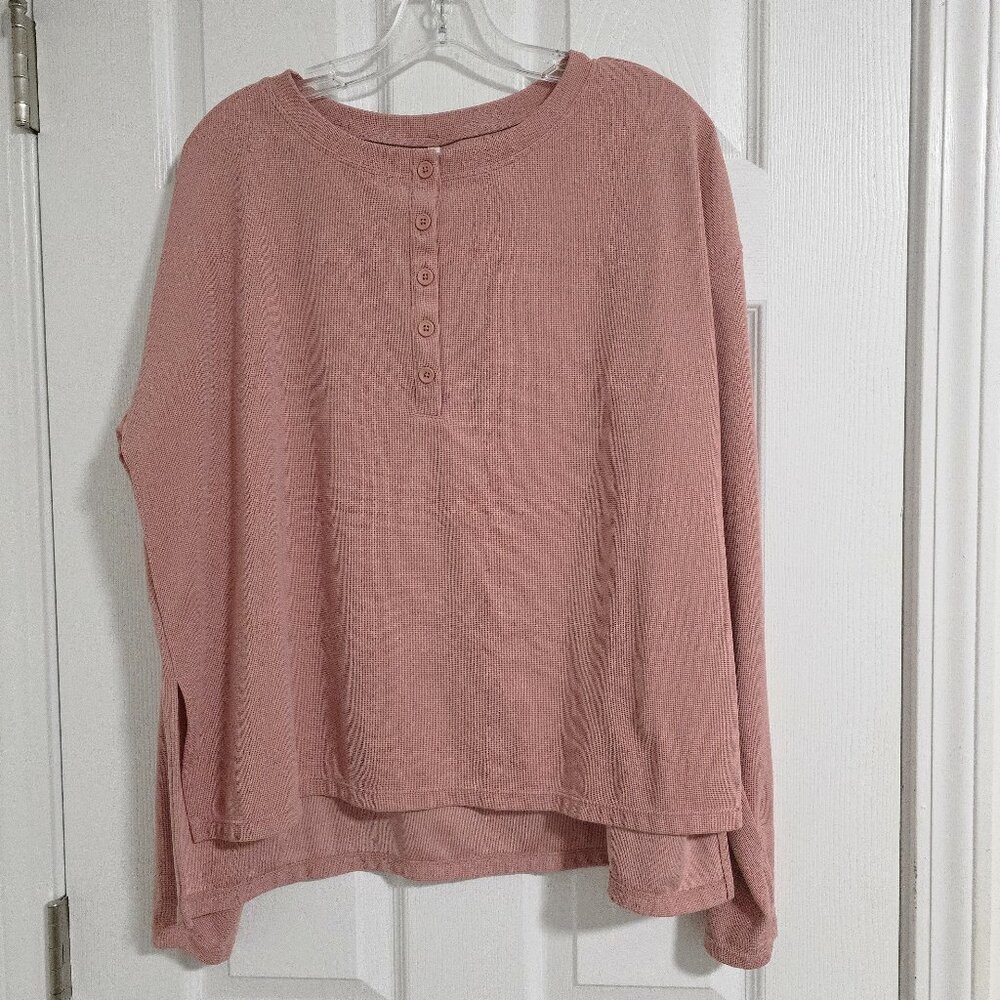 HALARA Women's Light Pink Button Front Thumb Hole Waffle Sweatshirt Medium